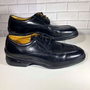 NEW!! Cole Haan Oxford w Nike Air Sole (Size 8)